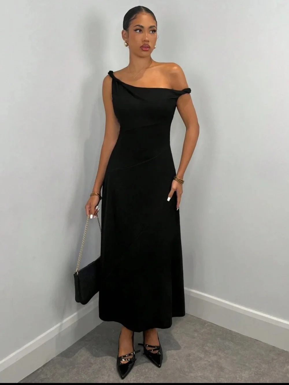 SHEIN Women's Elegant Solid Color Black Asymmetrical Shoulder Dress